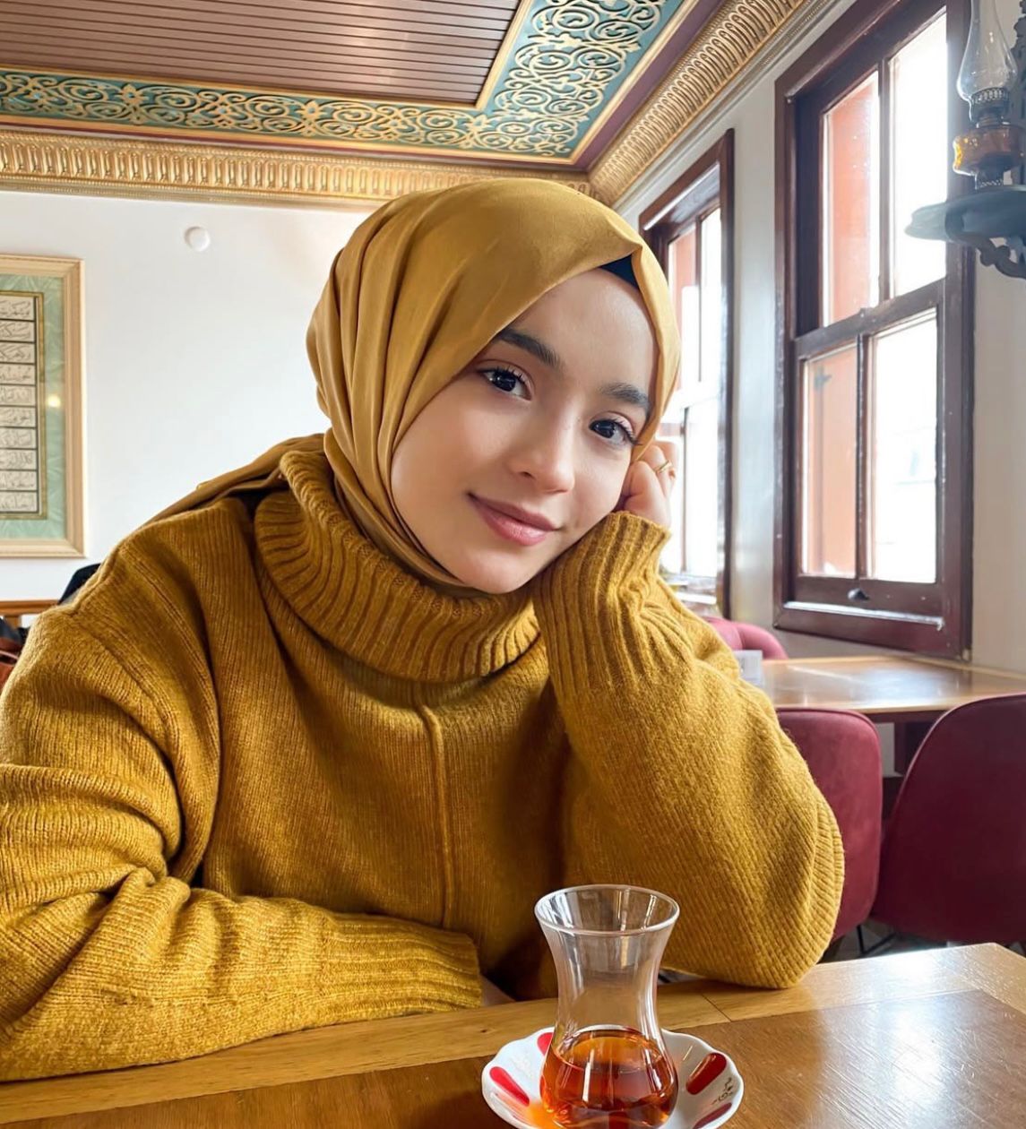 Köprüköy Zayıf Bayan Escort Pınar